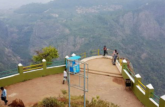 The Dolphin Nose View Point at Farview Mountain Resorts Captivating Vista of the Valleys