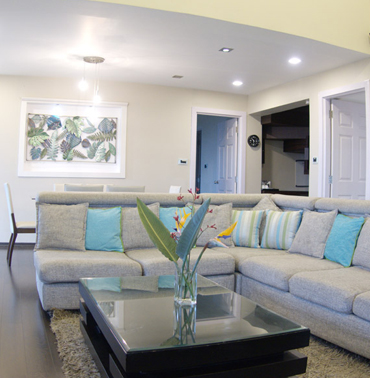 Villa 2 Living Room: Spacious and Elegant Retreat